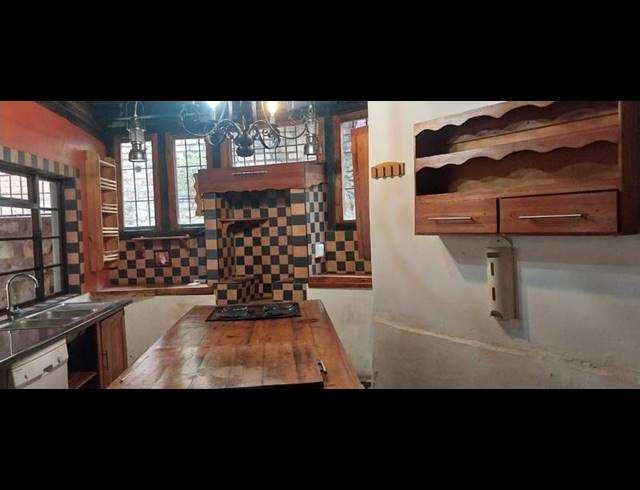 3 BEDROOM HOUSE FOR SALE IN KENSINGTON